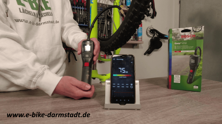 Wieder lieferbar und das noch günstiger: Akku-Luftpumpe von Bosch für  Fahrrad, Auto uvm. mit USB-C und 3,0 Ah